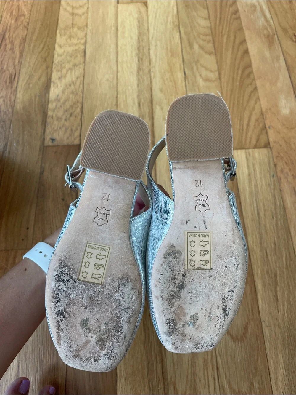 Girls Ivy City Co. Silver Metallic Slingback Mules with Bow - Picture 4 of 5